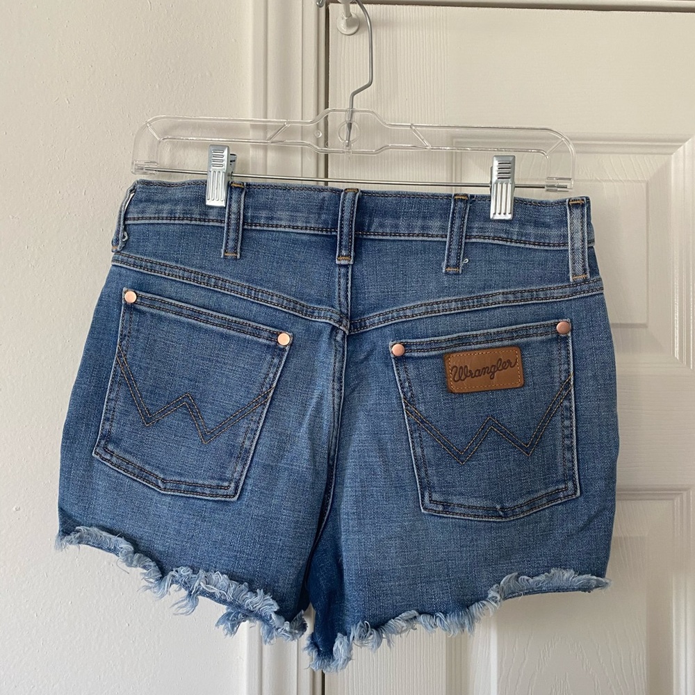Wrangler high-rise cutoff Jean shorts